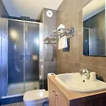 Hotel Adonis