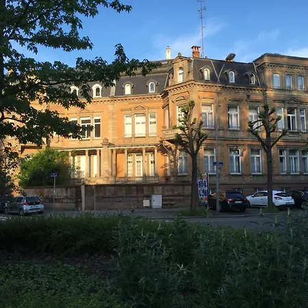 Adonis Hotel