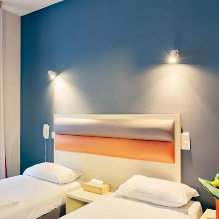 Adonis 3* Strasbourg