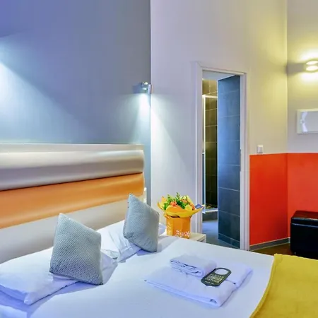 Hotel Adonis 3*
