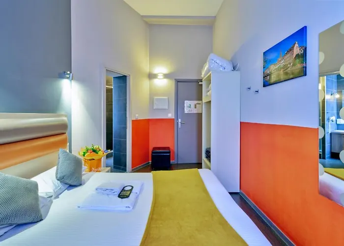 Hotel Adonis Straatsburg