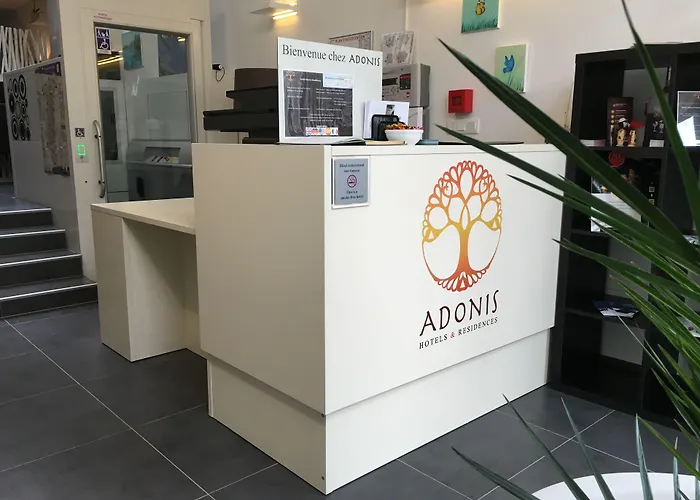 Hotel Adonis